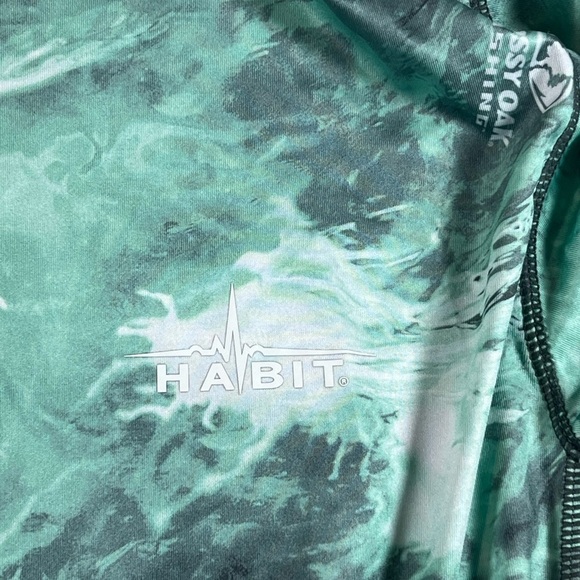 HABIT Mossy Oak Fishing Solar-Factor Performance Factor Lightweight LS Hoodie - Picture 2 of 11